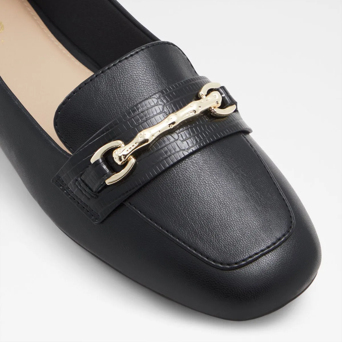 Hoha Loafers