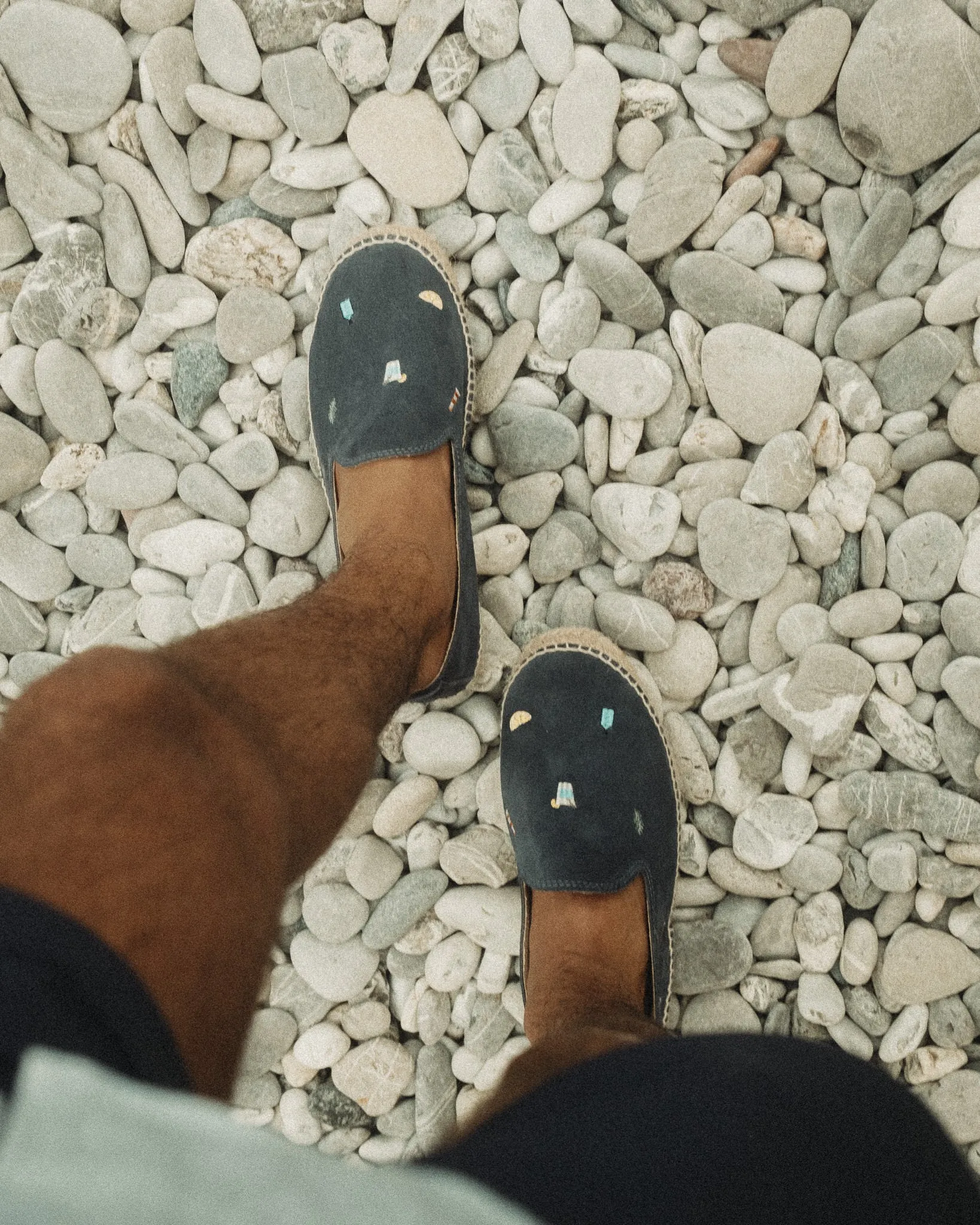 Suede Embroidered Espadrilles - Q16C0 - Portofino Dry Gin x Manebí Patriot Blue With Multicolor Summer Strickers