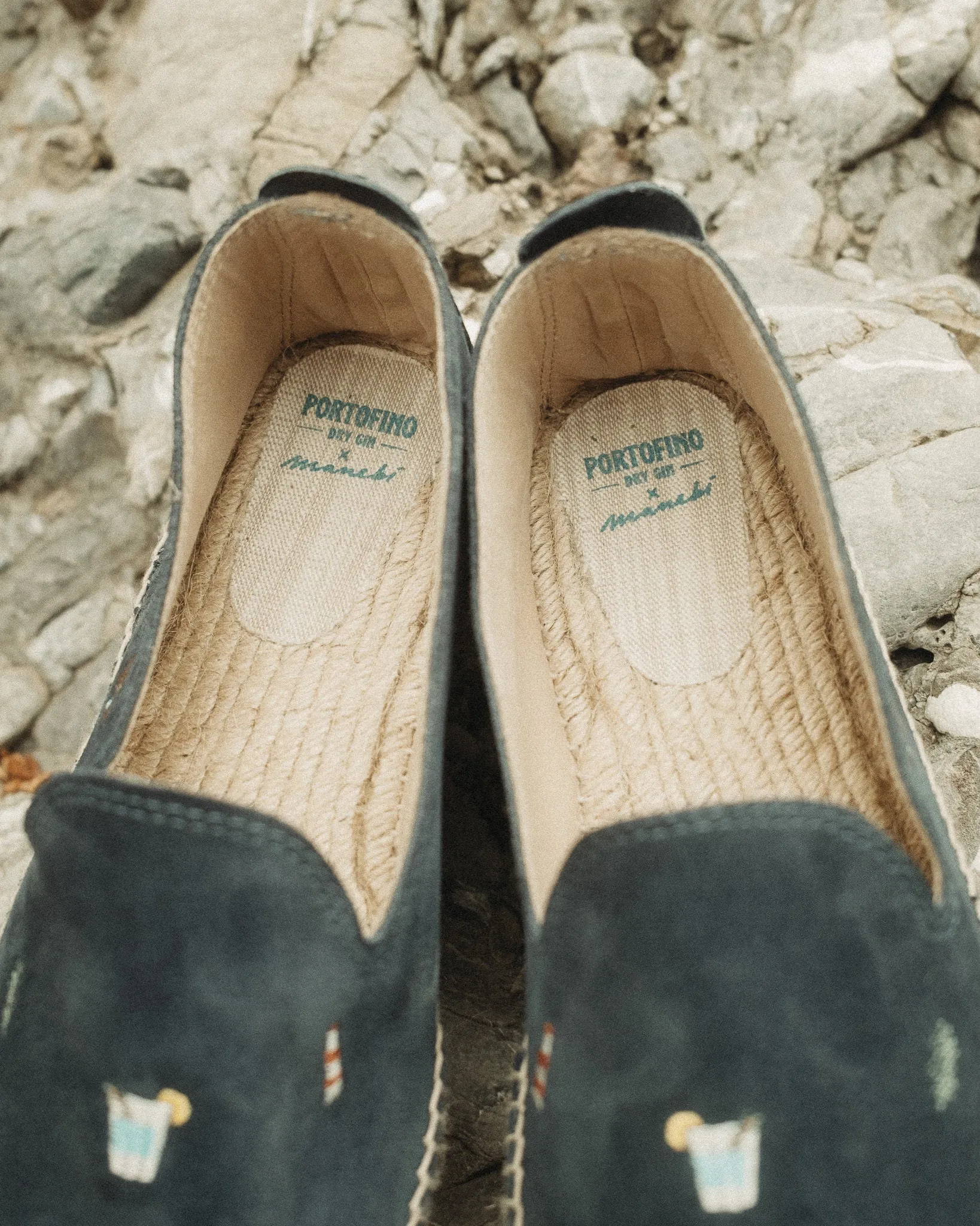Suede Embroidered Espadrilles - Q16C0 - Portofino Dry Gin x Manebí Patriot Blue With Multicolor Summer Strickers
