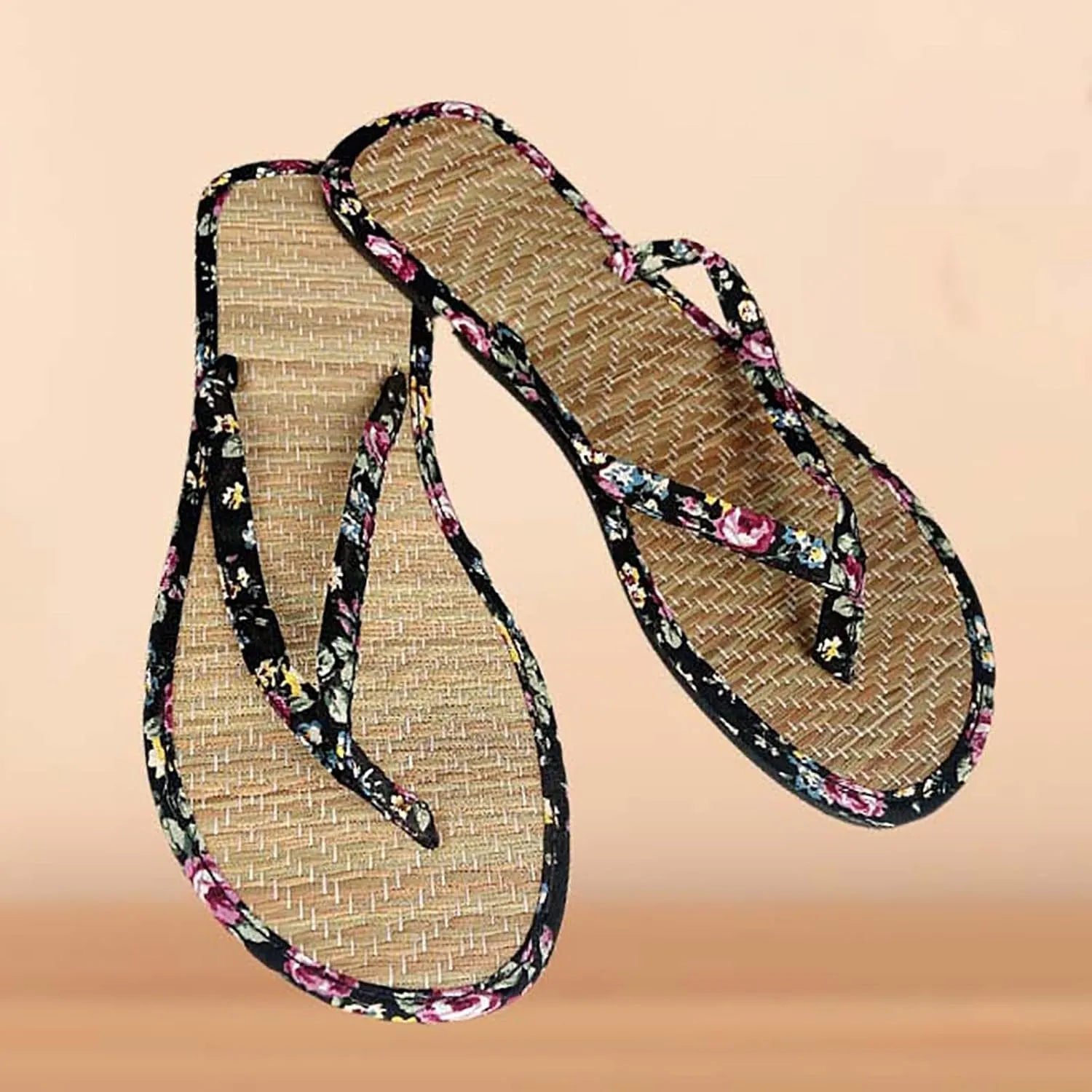 Women Shoes Flat Thongs Straw Mat Slippers Casual Home Fashion Woven Sandals Jelly Studded Sandals for Women